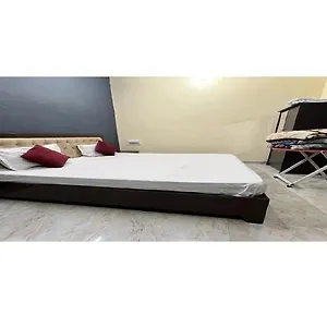 Dev Residency Pg , Varanasi India