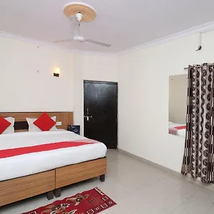 Hotel Oyo 22656 Taj Paradise, Agra (Uttar Pradesh)